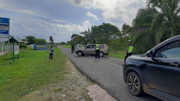 Tujuh Pos Penyekatan Halau Pengendara ke Pantai Ujung Pandaran Kotim di Hari Terakhir Libur Lebaran