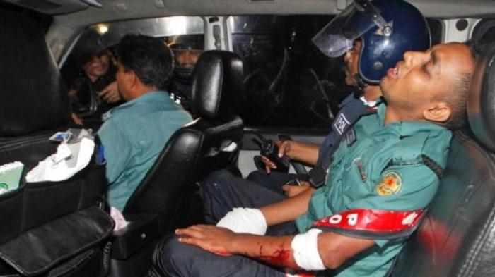 Saat Masuk ke Kafe di Dhaka, Polisi Banglades Temukan 5 Korban Tewas Bersimbah Darah di Lantai