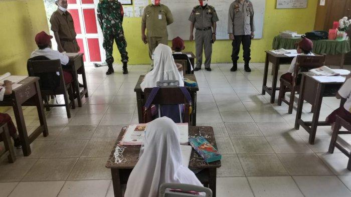 Satgas Covid Banualawas Tabalong Pantau Pembelajaran Tatap Muka di Sekolah Dasar