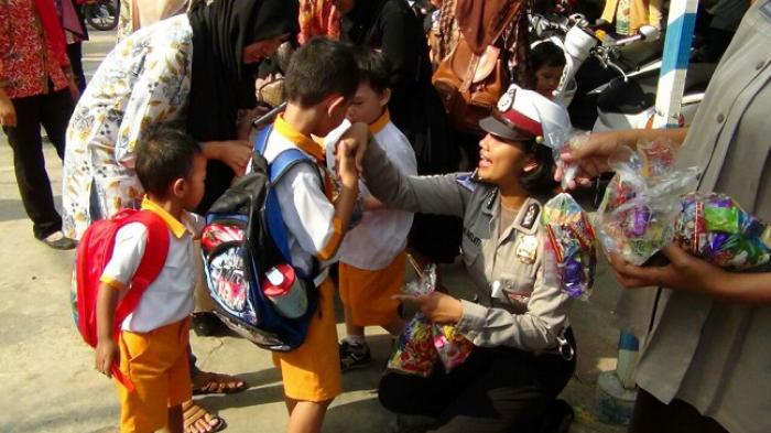 Anak TK di Kabupaten Tabalong Diajak Mengenal Rambu Lalulintas