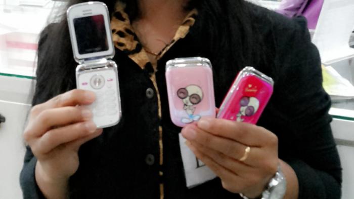 Maxtron Cleo Ponsel si Tweety