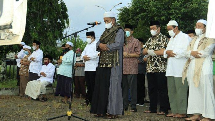 Dimakamkan Saat Gerhana Bulan Total, Begini Kisah Jelang Ibunda Wali Kota Banjarbaru Tutup Usia