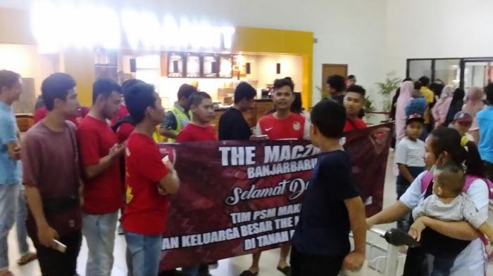 Barito Putera Vs PSM Makassar, Boyong 18 Pemain, Tiba di Banjarmasin Tim Tamu Disambut Macz Man