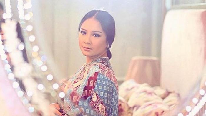 Hadir Orang Ketiga di Pasangan Raffi Ahmad-Nagita Slavina
