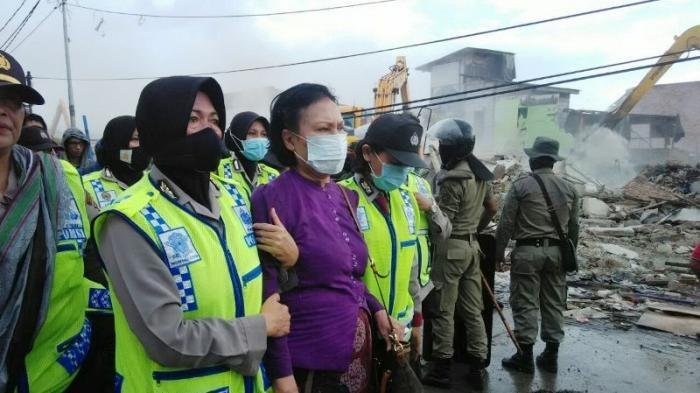 Digiring 15 Polwan, Ratna Sarumpaet Kirim SMS ke Kapolri: Ini Jawabannya