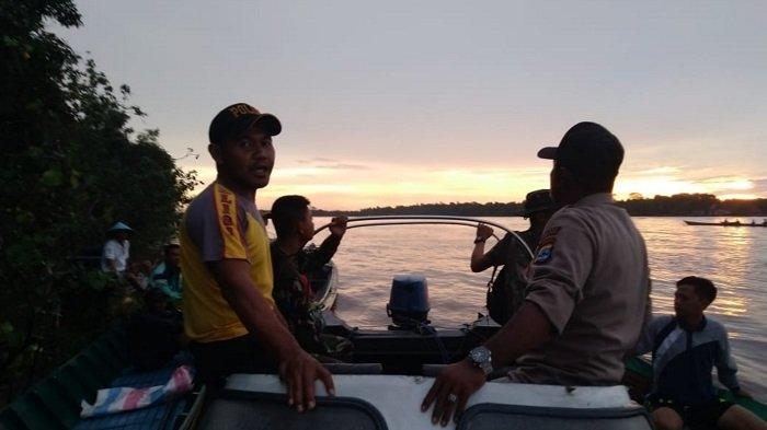 Empat Korban Kelotok Tenggelam di Sungai Barito Belum Ditemukan, BPBD Lanjutkan Pencarian Besok