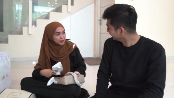 Harga Baju Akad Nikah Ria Ricis dan Teuku Ryan Disentil, Akash Josh Sebut Nolnya Banyak