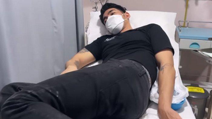 Kecelakaan Dialami Robby Purba Hingga Dilarikan ke IGD, Billy Syahputra Langsung Tulis Doa