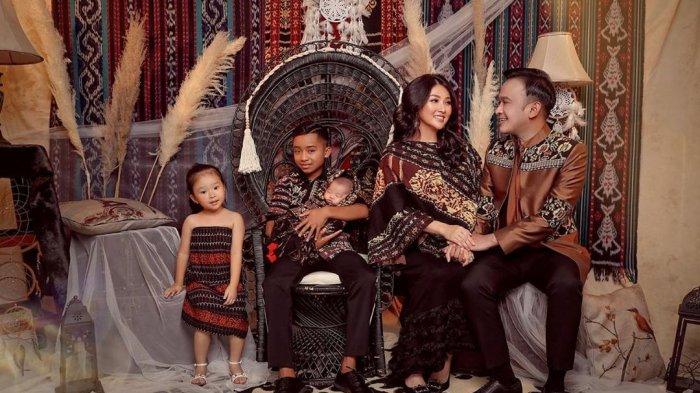 Hadiah Fantastis Ruben Onsu untuk Sarwendah, Ibu Thalia dan Thania Sampai Tak Percaya