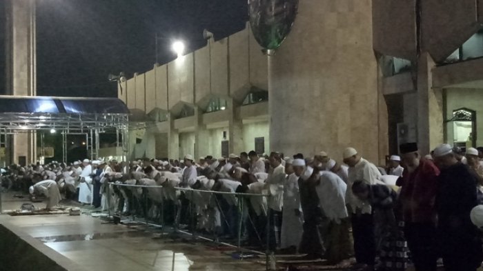 Banjarmasin Masih PPKM Level 3, Wali Kota Persilahkan Warga Tarawih di Masjid & Izinkan Pasar Wadai