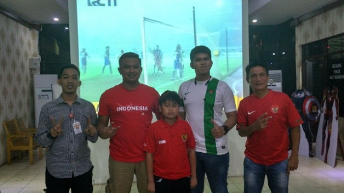 Keseruan Satreskrim Polresta Banjarmasin Gelar Nobar Indonesia Vs Thailand