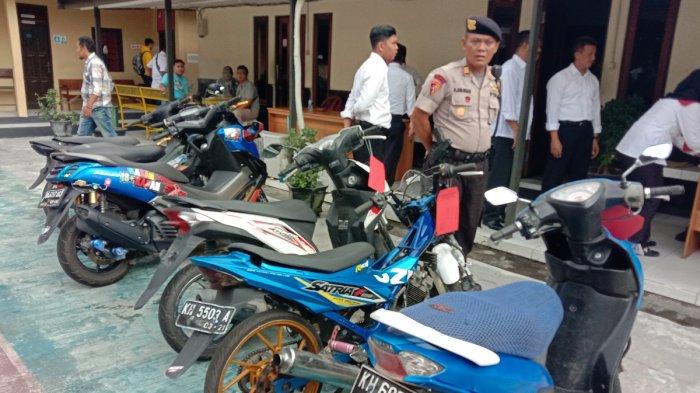 Maling Motor Beraksi di Jalan Garuda Palangkaraya Kalteng saat Pemilik Mencari Cacing Umpan Mancing