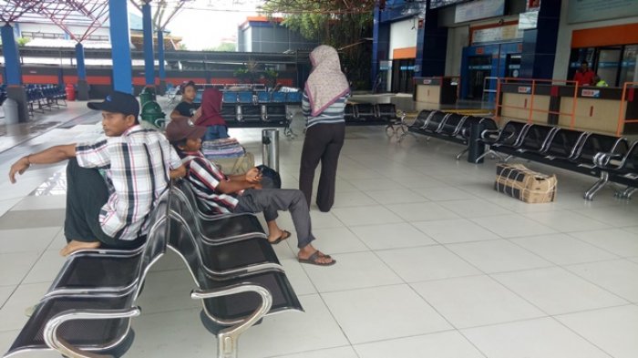 KSOP Banjarmasin Masih Tunda Keberangkatan Kapal Kecil, Ini Penyebabnya
