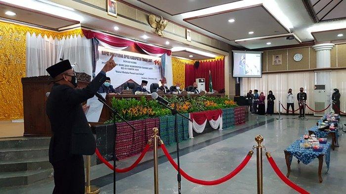 Rapat Paripurna Hari Jadi Tanahlaut Diramaikan Pejabat Baca Puisi