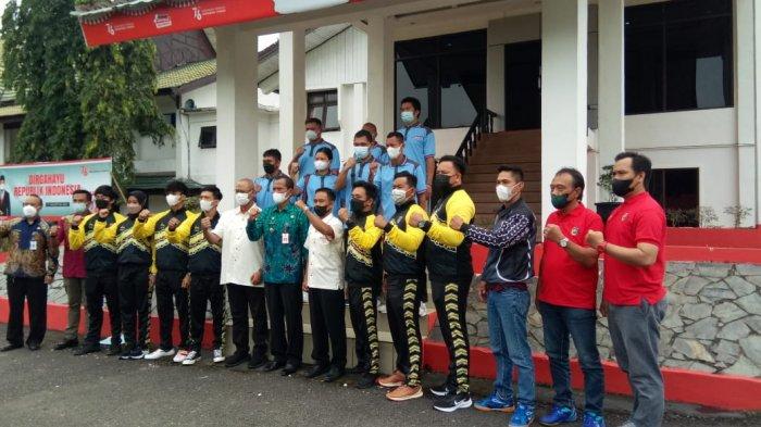 Lepas Atlet PON, Bupati Tanahlaut Sukamta Pastikan Beri Bonus bagi Peraih Medali