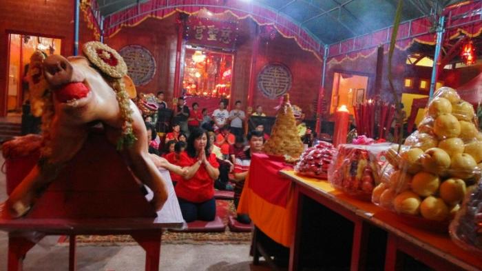 Ada Suguhan Gamelan Sebelum Sembahyang Tuhan di Kelenteng Soetji Nurani