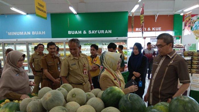 Sidak Pasar Modern dan Pasar Tradisional, Temukan Ratusan Makanan Tidak Miliki Izin Edar