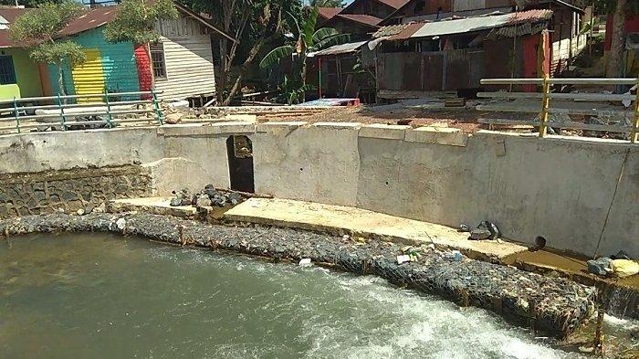 Brojong Sudah Terpasang, Pengerjaan Siring Ambrol di Kemuning Belum 100 Persen Rampung