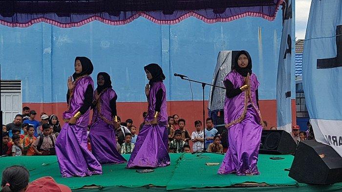 Cuma Belajar Lewat YouTube, Siswa SMPN 3 Kintap Ini Lihat Mainkan Tari dari Makassar