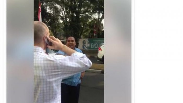 Sopir Taksi Blue Bird Marahi Bule Pakai Bahasa Indonesia Campur Inggris, Bikin Geli