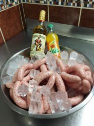 Sosis Ini Memiliki Rasa Berbeda dari yang Lain Karena Sudah Dinfus Alkohol