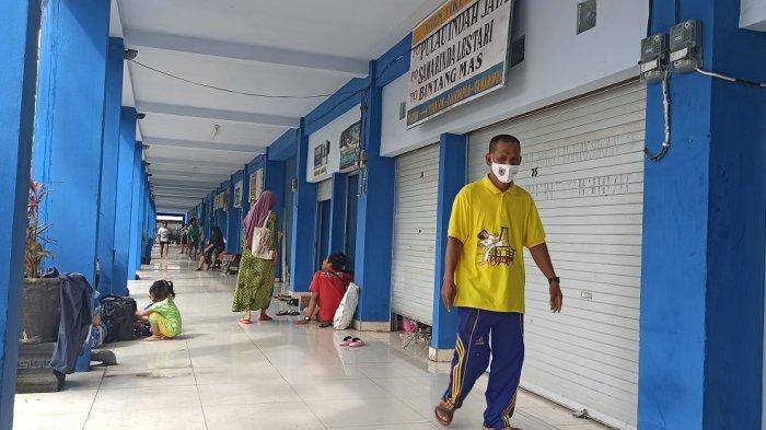 Toko-toko di Terminal KM 6 Kota Banjarmasin Jadi Posko Pengungsian Warga Terdampak Banjir