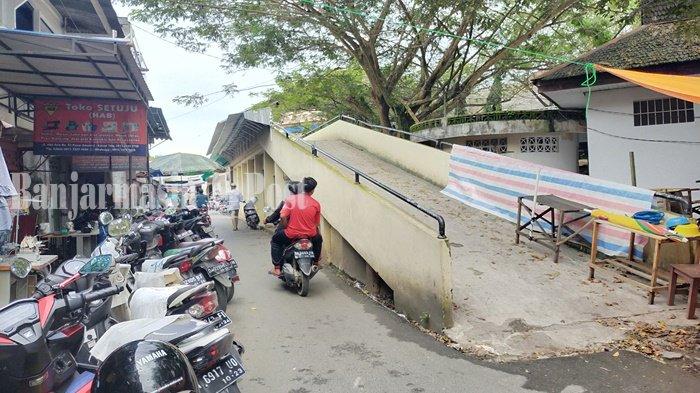 Parkir Pasar Induk Amuntai Belum Difungsikan, Tunggu Ruko Ada yang Menempati