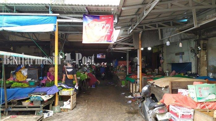 PSBB Diterapkan, Pasar Antasari Banjarmasin Tetap Ramai Seperti Biasa