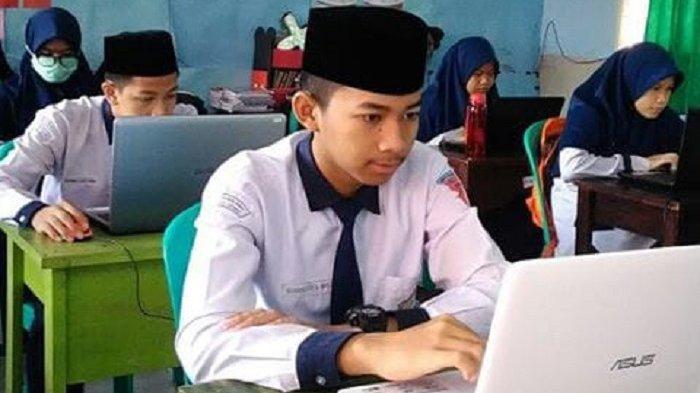 Nadiem Makarim Batal Hapus UN 2021, Mendikbud : Tidak Dihapus Tapi Diganti dengan Asesmen Kompetensi