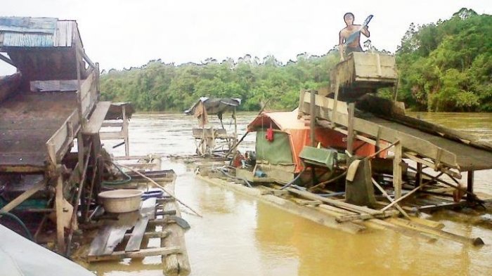 BREAKING NEWS - Mahasiswa UGM Sedang KKN Hilang Saat Berenang di Sungai Rungan Palangkaraya Kalteng