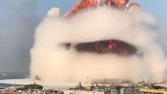 Dahsyat! Jamur Raksasa Muncul dalam Ledakan Hebat di Pelabuhan Beirut yang Tewaskan 78 Orang