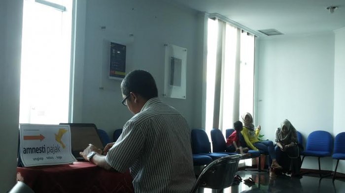 Wajib Pajak Antre Ikut Tax Amnesty Periode II