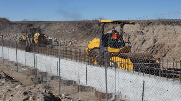 Parlemen California Usulkan Beri Sanksi Perusahaan yang Membangun Tembok AS-Meksiko