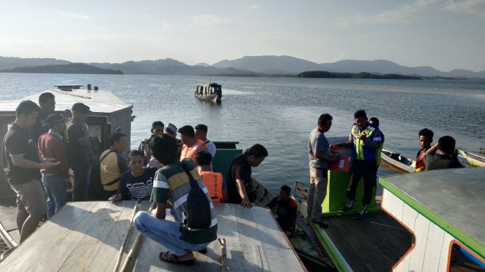 Kronologi Tenggelamnya Polisi di Waduk Riam Kanan, Istri Bripka Fajar Ditolong Pakai Jerigen