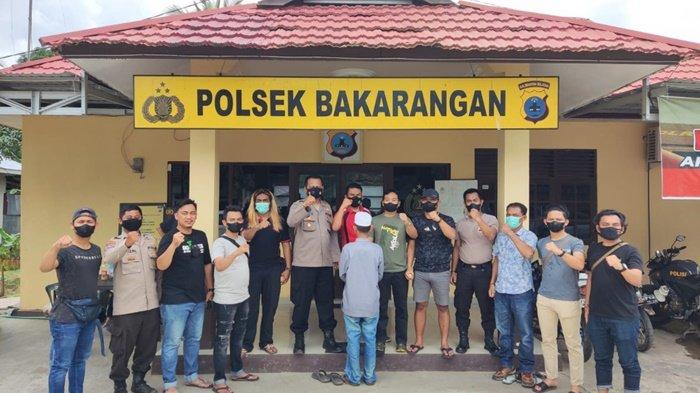 Serbu Rumah Tersangka Dengan Pisau Belati, Tangan Pria di Tapin Justru Putus Ditebas Parang
