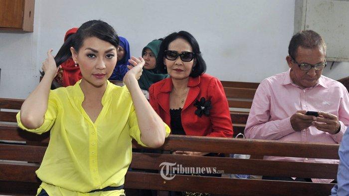 Inilah Profesi Sebenarnya Pria yang Diakui Tessa Kaunang Sering Menginap di Rumahnya