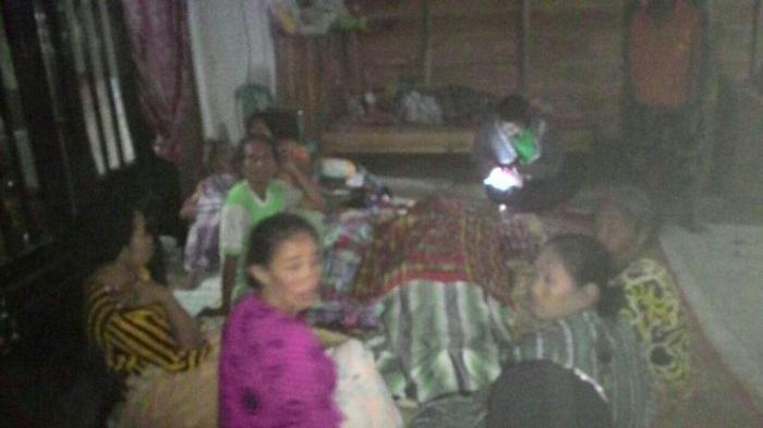 Ibu dan Anak Tewas Tertimpa Tiang Listrik Roboh