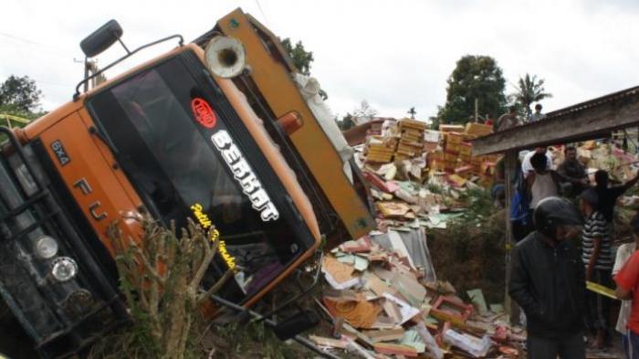 Tiga Bocah SD Tewas Terseret Truk