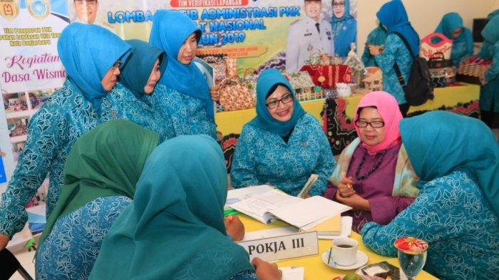 Verifikasi Lapangan Lomba Tertib Administrasi PKK Tingkat Nasional Tahun 2019 di Banjarbaru