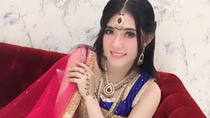 Cuma 'Duet Maut' dengan Rhoma Irama Via Vallen Siap Dua Benda Ini, 1 Buah Papa & 1 Buah Pak Haji