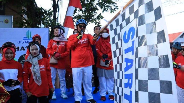 Rangkaian HUT ke-77 RI, Banjarmasin Timur Laksanakan Gerak Jalan Sehat Dihadiri Ibnu Sina