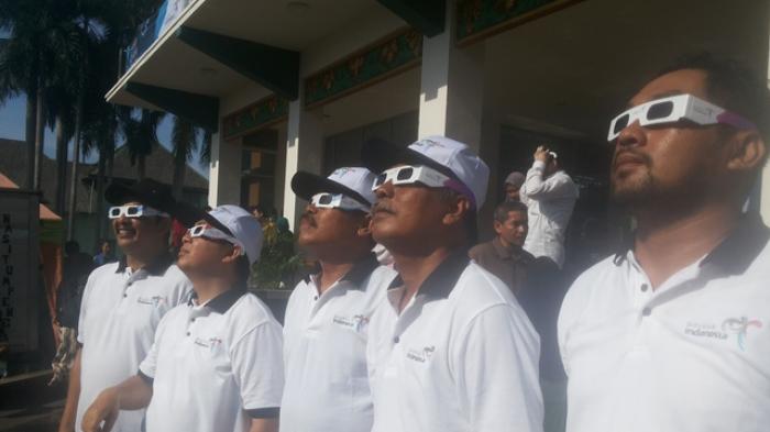 Ibnu Senang Akhirnya Bisa Lihat Gerhana