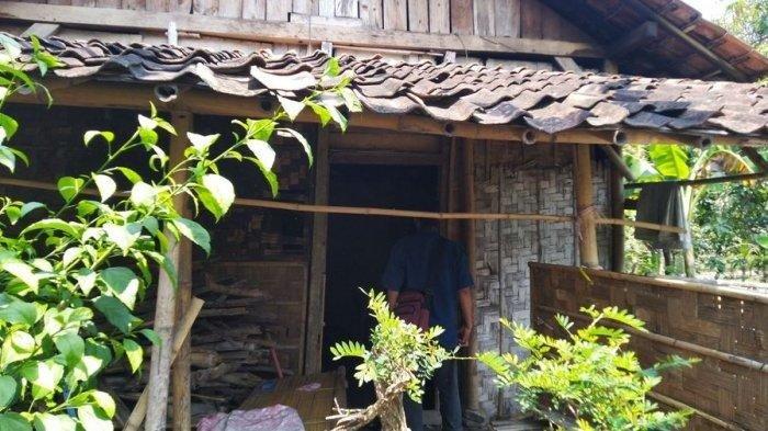 Diduga Dianaya Anak Kandung, Nenek 70 di Jateng Tewas di Halaman Rumah Tetangga