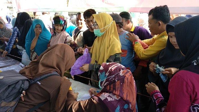 Operasi Pasar, 1 ekor ayam ukuran 1,5 kg dibandrol Rp 25 ribu