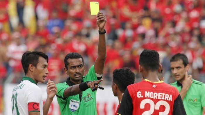 Marah Lihat Foto Postingan PSSI, Warganet Kecam Wasit Malaysia dan Minta Jokowi Lakukan Ini
