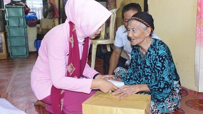 Bhayangkari Cabang Hulu Sungai Utara Anjangsana ke Warakauri
