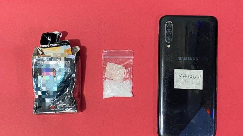 Bawa Paketan Sabu, Pria Asal Bartim Kalteng Tak Berkutik Saat Dibekuk Polisi Tabalong