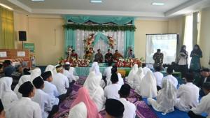8-pasangan-menjalani-nikah-massal-di-Barabai.jpg