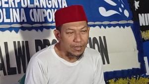 Aji-Darmaji-di-momen-tahlilan-kepergian-Mpok-Alpa.jpg