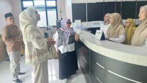 Anggota-DPRD-Batola-melakukan-inspeksi-mendadak-sidak-ke-RSUD-H-Abdul-Aziz-Marabahan-01.jpg